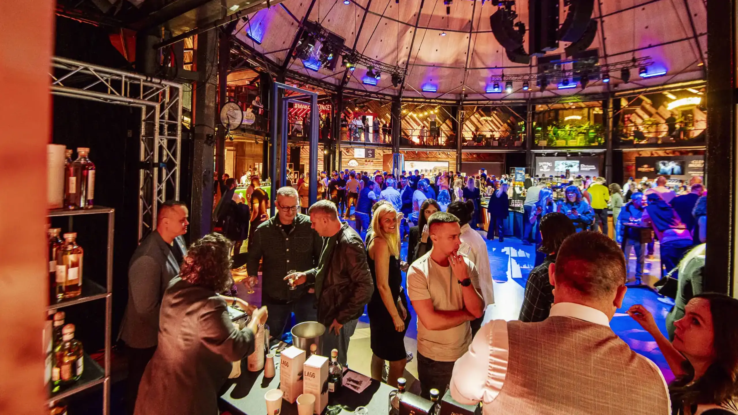Riga Whisky & Friends